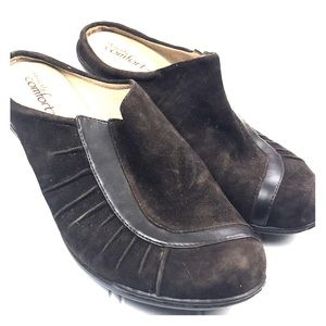 Strictly Comfort Brown Leather Shoes with heel